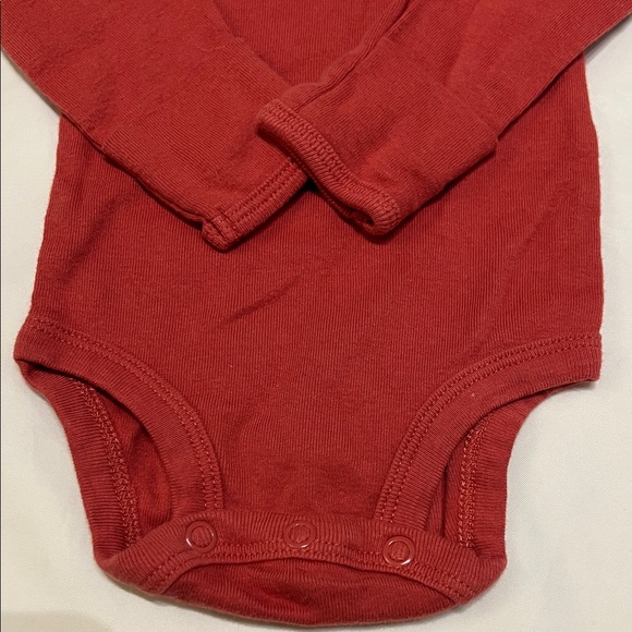 “Bundle 10/$13” Carter's 3M Cozy Red Long Sleeve baby outfit Bodysuit - Picture 5 of 6